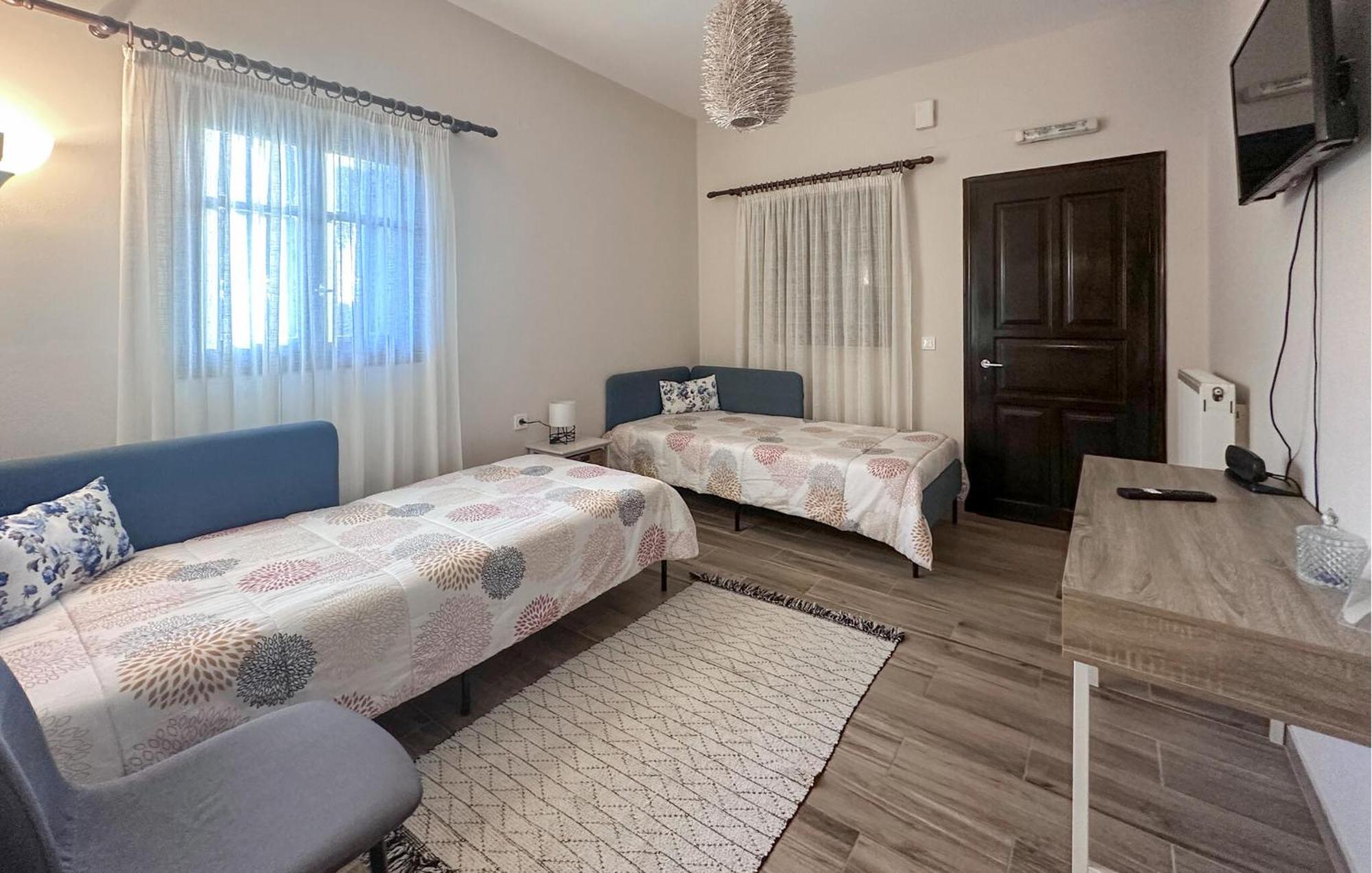 2 Bedroom Lovely Apartment In Leventoxori, Ilias Korakochori Екстер'єр фото
